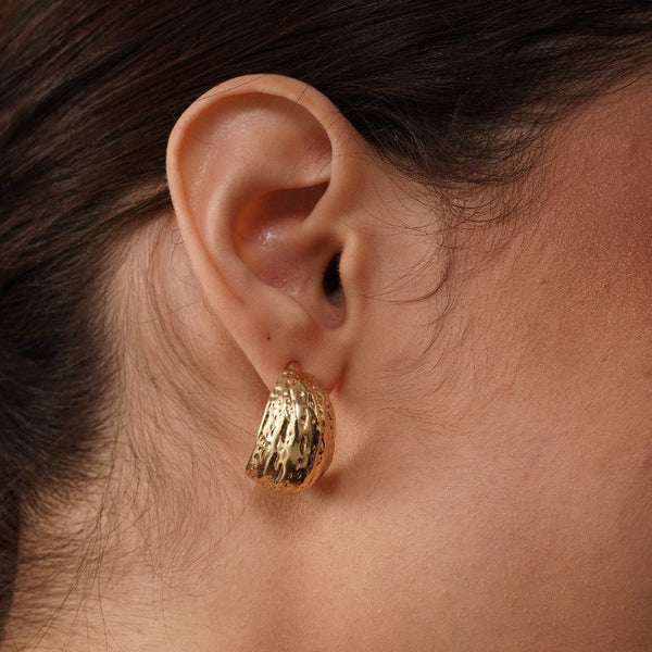 Gigi Hoops