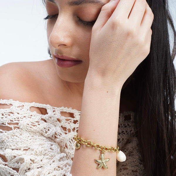 The Seashell Bracelet