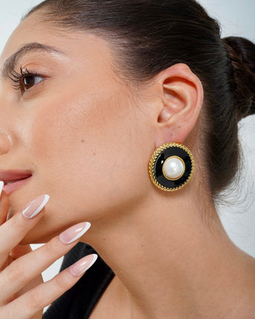 The Noir Belle Earrings