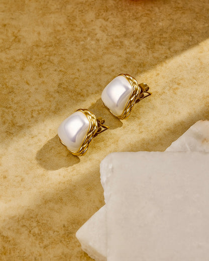 Luna Pearl Earrings