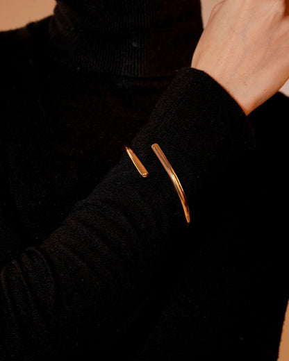 The Secretary Bracelet