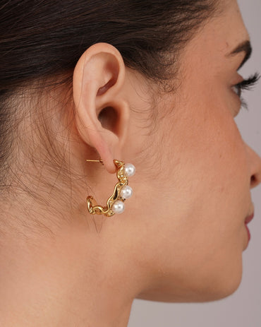 Christina Hoops