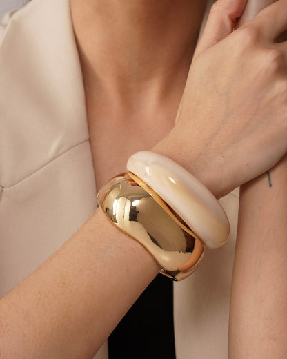 The Sol & Terra Bangle